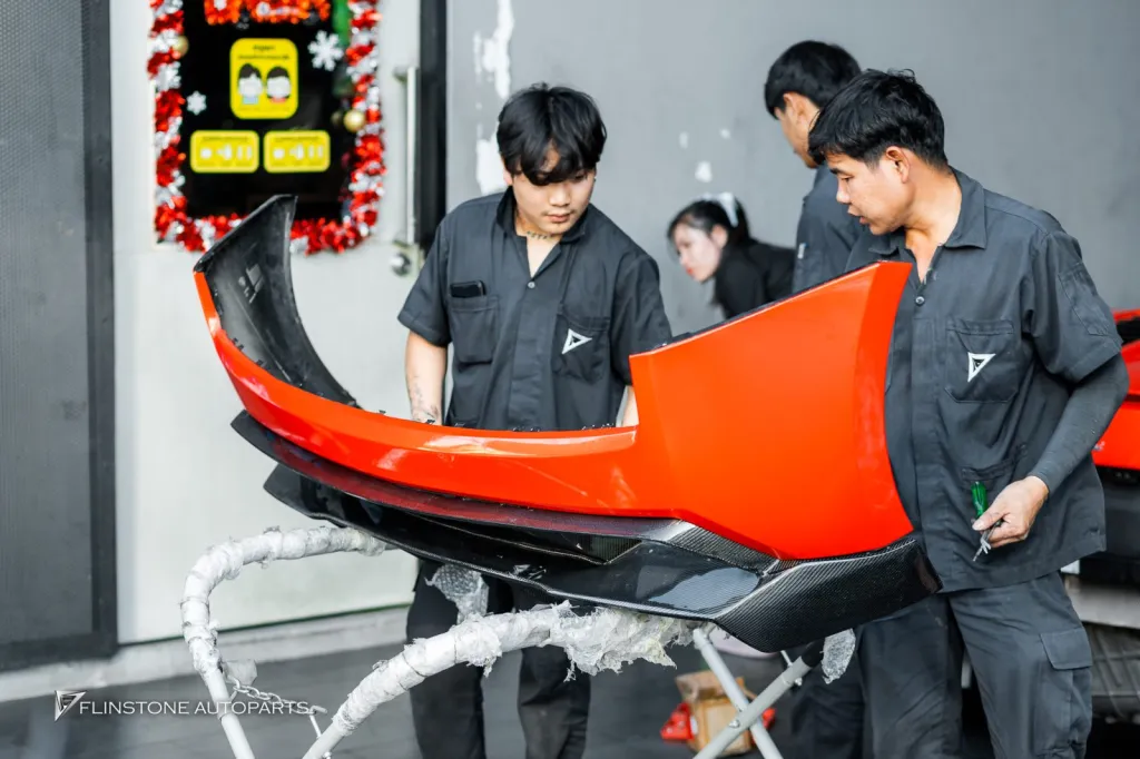 Lamborghini Gallado กันชนหน้า ดิฟ สเกิร์ต ปลายท่อ