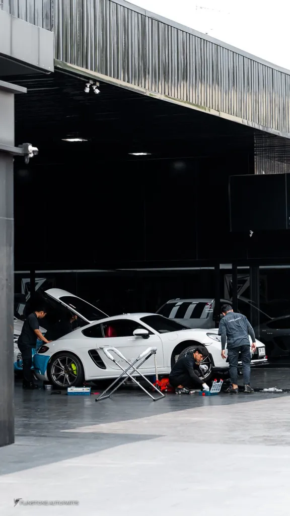 Porsche 718 Cayman Carbon Parts Kit CMST Wing GT4 V.1 Usus