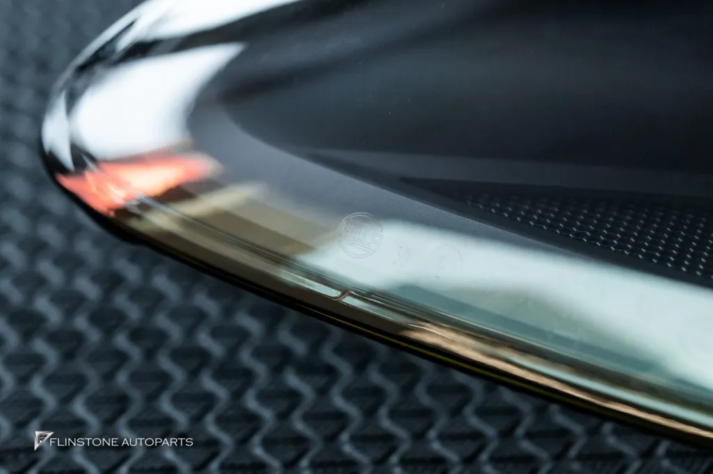 Porsche Cayenne ไฟหน้าแท้