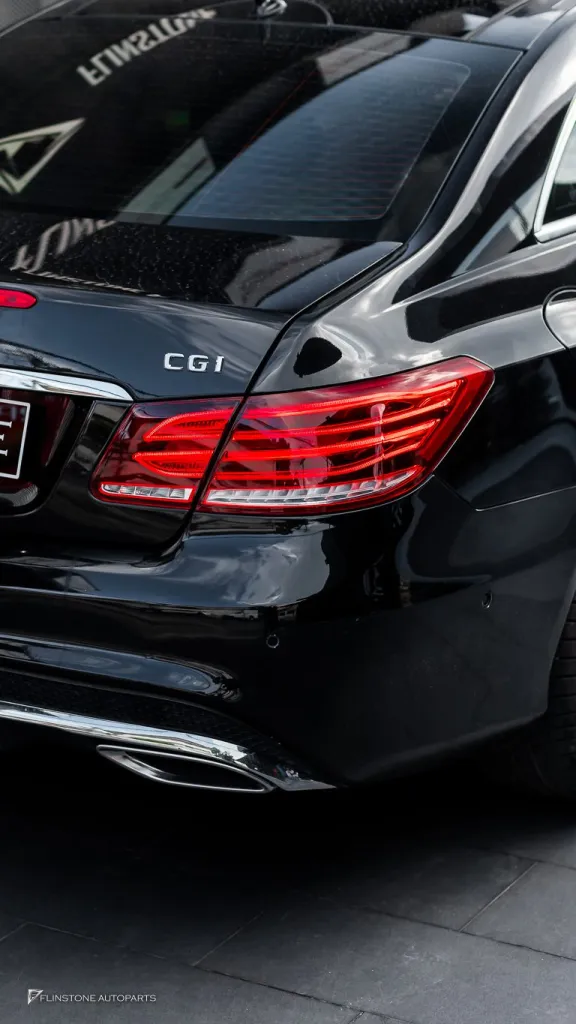 Mercedes Benz W207 ไฟท้ายคู่ใน