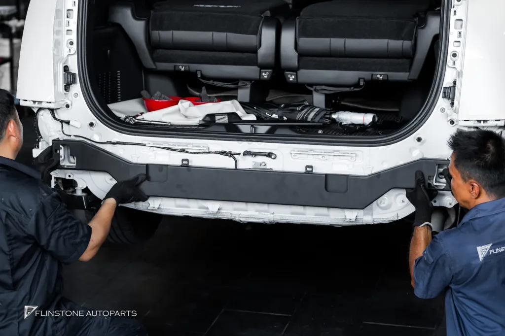 Toyota Alphard ชุดกันโครง