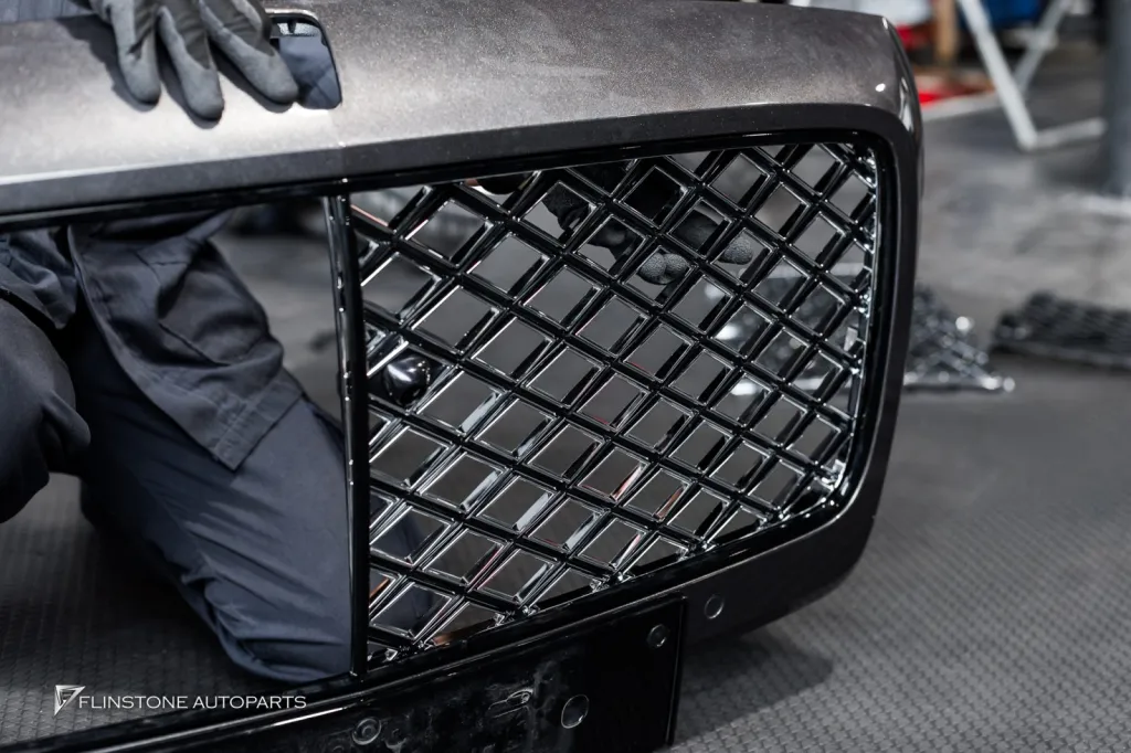 Bentley กระจัง โลโก้ Mulliner ล้อ Usus Floating Cap