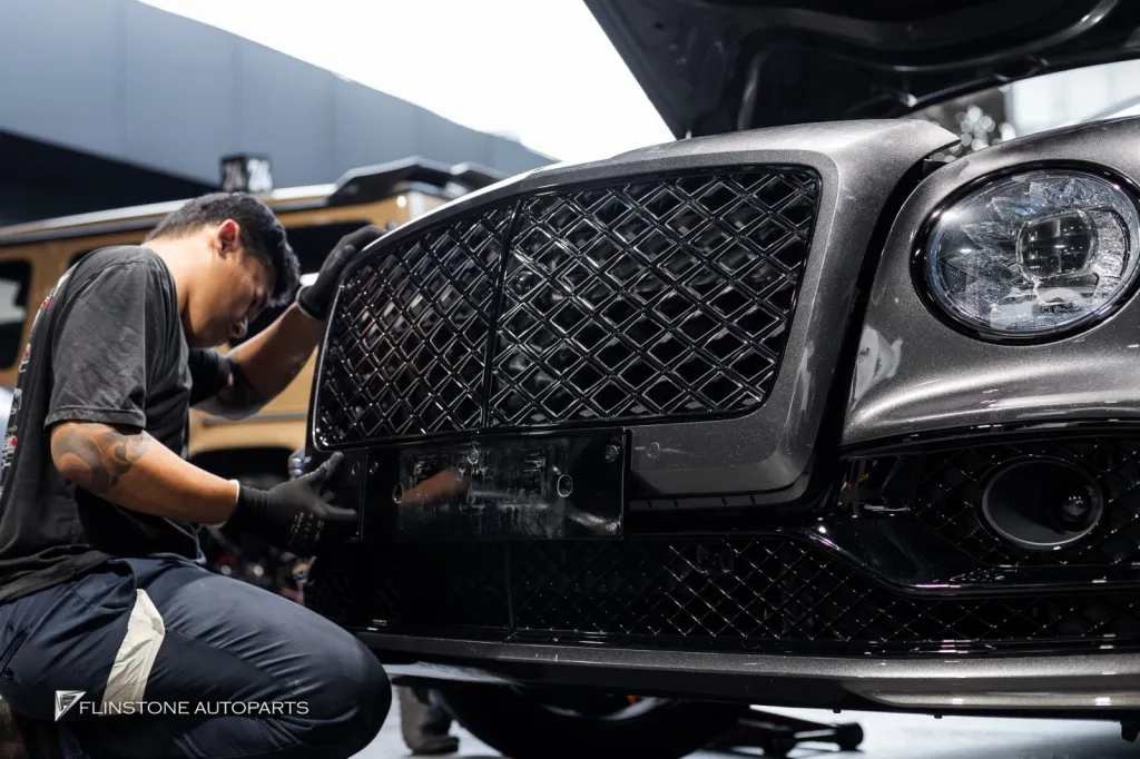Bentley กระจัง โลโก้ Mulliner ล้อ Usus Floating Cap