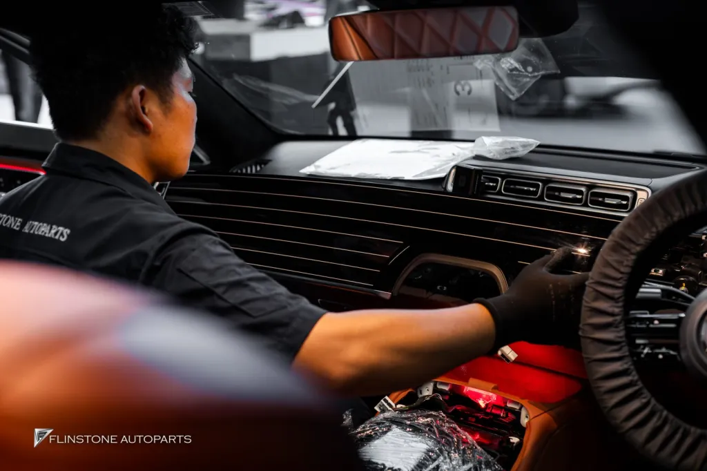 Mercedes Benz Sclass W223 Ambient Light แผงคอนโซล