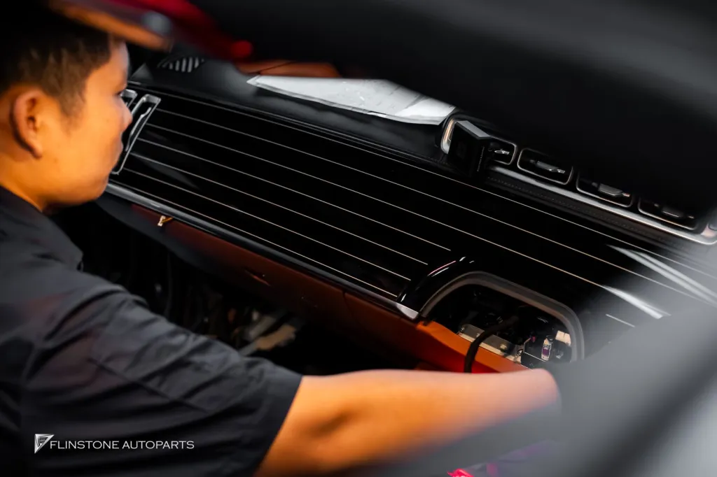 Mercedes Benz Sclass W223 Ambient Light แผงคอนโซล