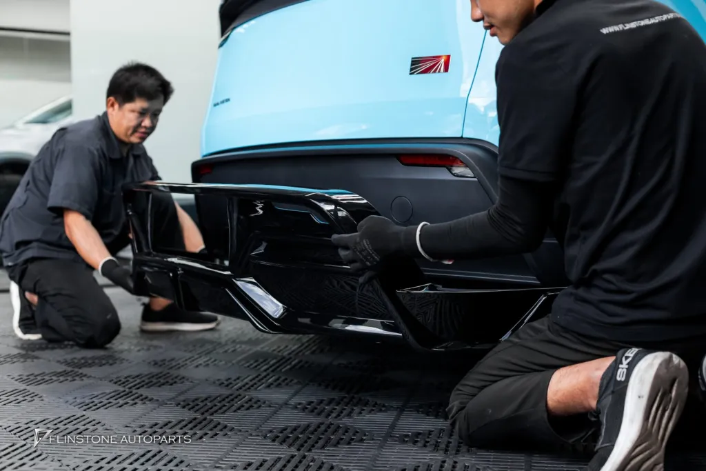 Tesla Model Y Juniper ชุดพาร์ทดำเงา BSKT Design