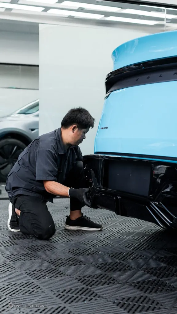 Tesla Model Y Juniper ชุดพาร์ทดำเงา BSKT Design