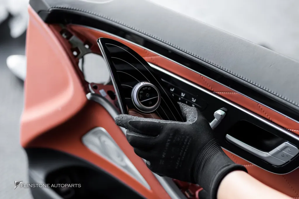 Mercedes Benz Sclass W223 Ambient Light แผงคอนโซล