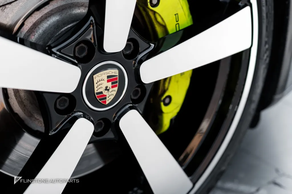 Porsche Panamera ล้อ
