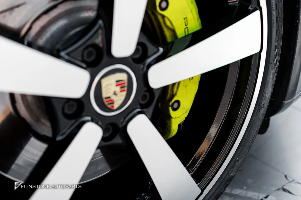 Porsche Panamera ล้อ