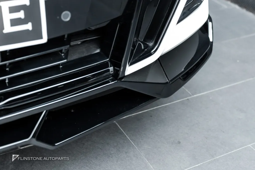 BMW X4 พาร์ทดำเงา ประตูดูด โลโก้