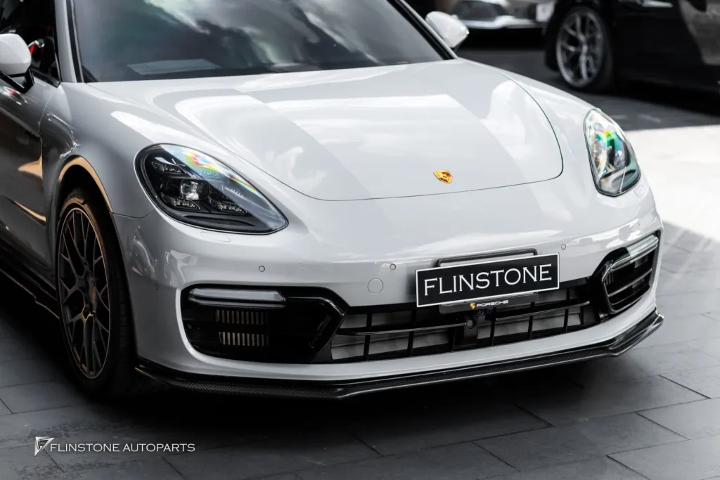 Porsche panamera โลโก้ Porsche ฝากระโปรง