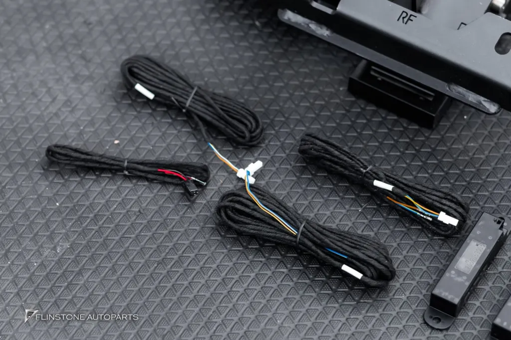 Mercedes Benz Gclass บันไดไฟฟ้า Keyless