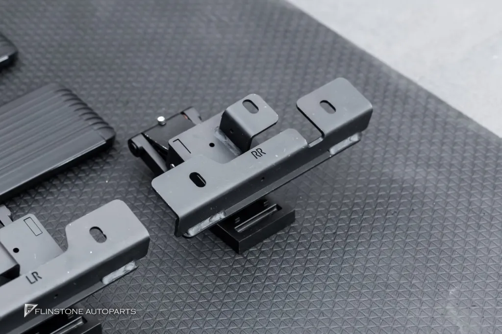 Mercedes Benz Gclass บันไดไฟฟ้า Keyless