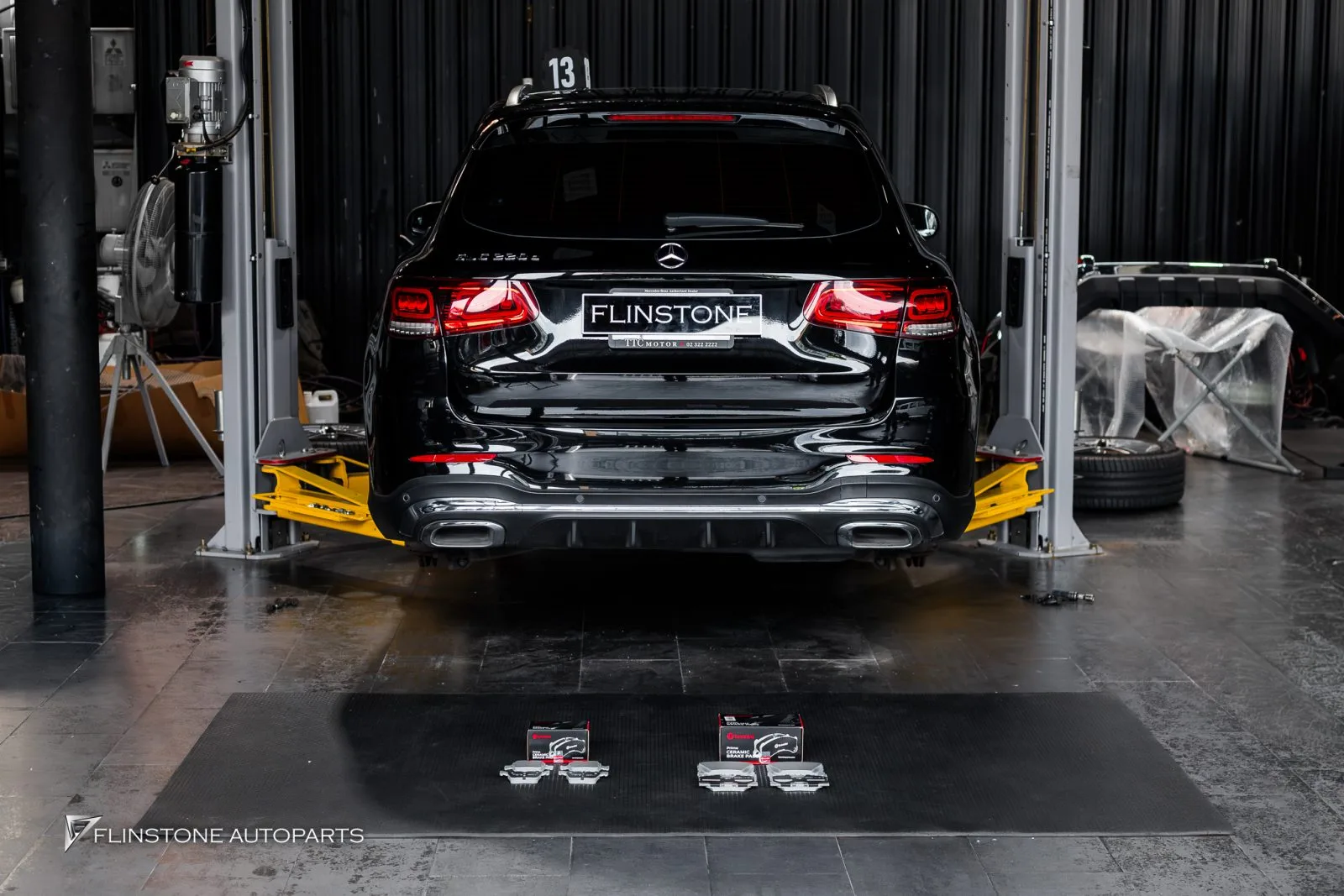 Mercedes Benz Glc ผ้าเบรค