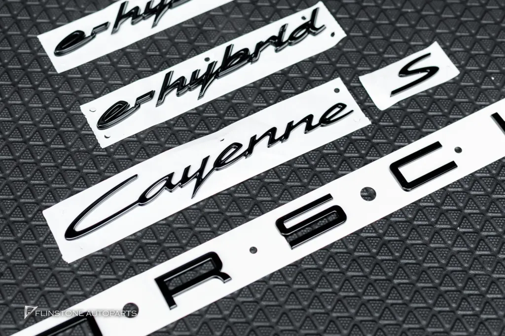 Porsche Cayenne โลโก้ดำ ปลายท่อ