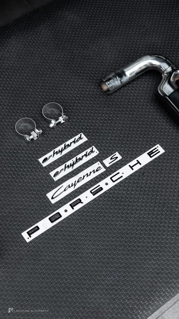 Porsche Cayenne โลโก้ดำ ปลายท่อ