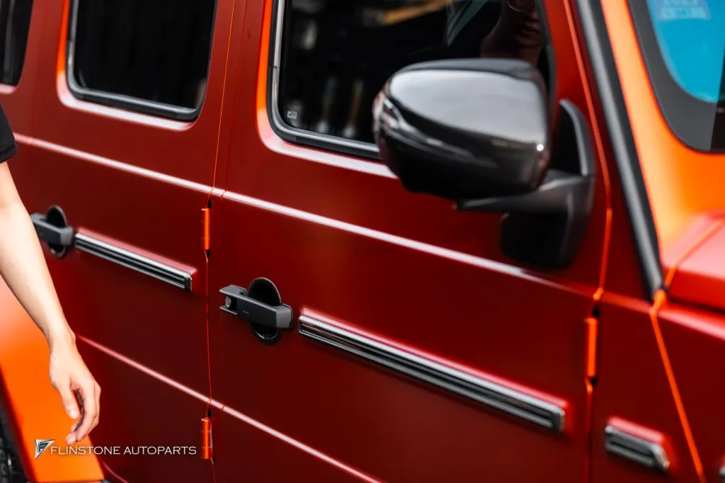 Mercedes Benz Gclass บันไดไฟฟ้า Keyless