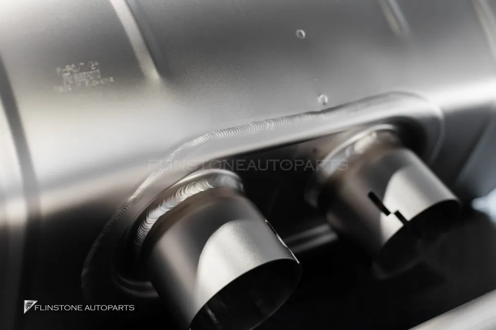 Porsche Cayenne 排气管 Akrapovic