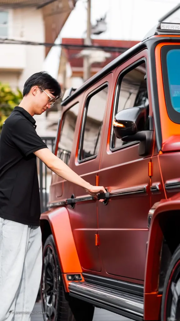 Mercedes Benz Gclass บันไดไฟฟ้า Keyless