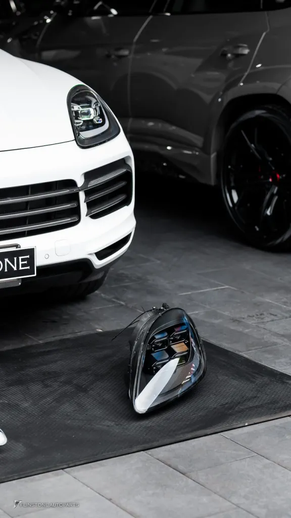 Porsche Cayenne ไฟหน้า