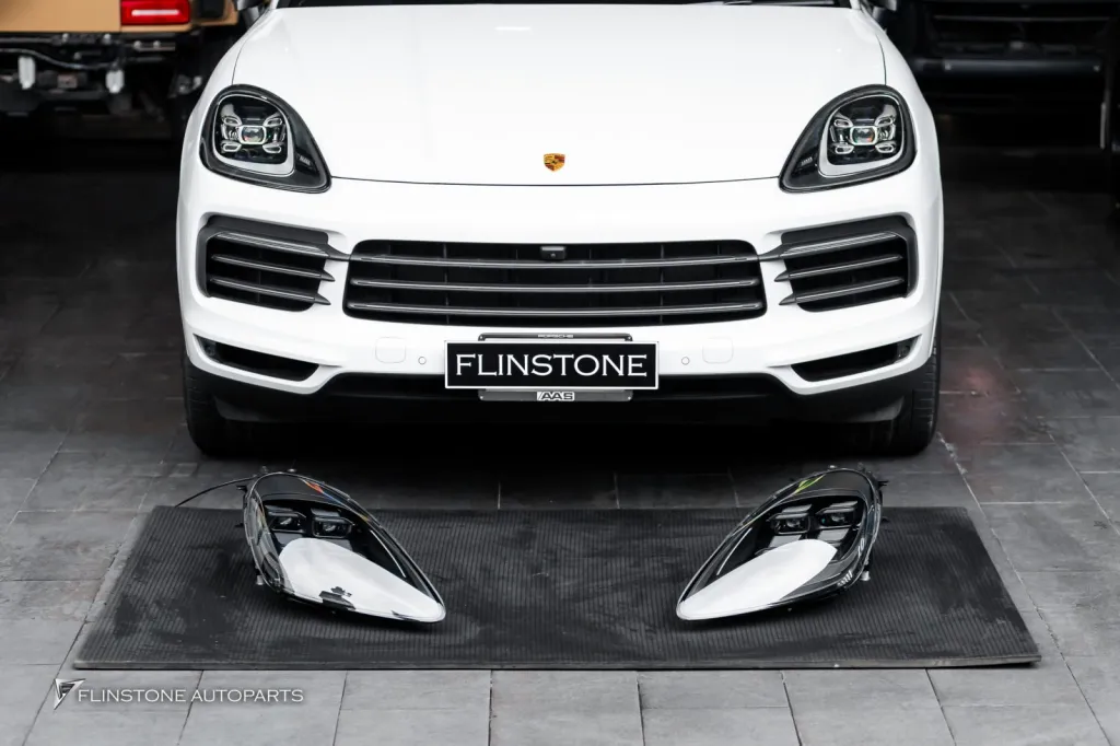 Porsche Cayenne ไฟหน้า