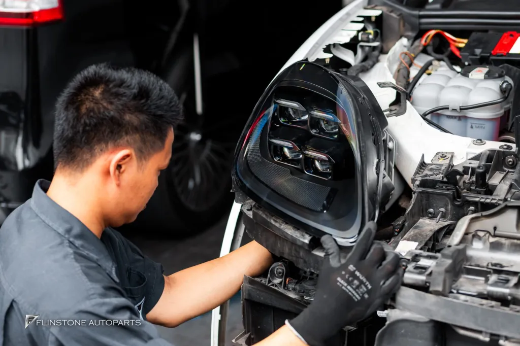 Porsche Cayenne ไฟหน้า