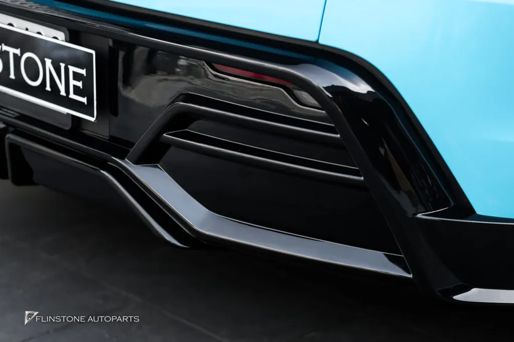 Tesla Model Y Juniper ชุดพาร์ทดำเงา BSKT Design