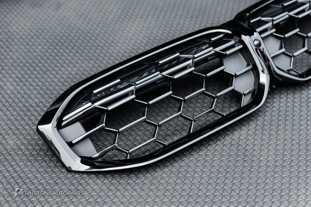 BMW G20 กระจังแท้