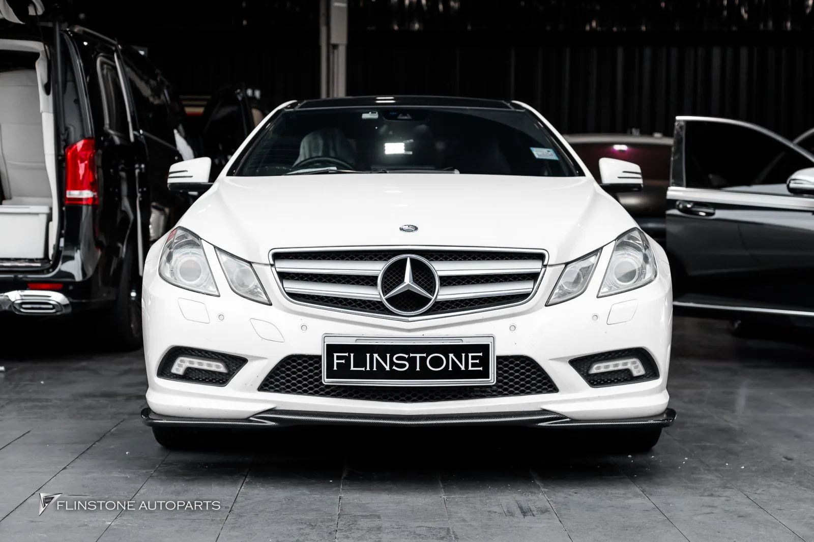 Mercedes Benz W207 ลิ้นหน้า