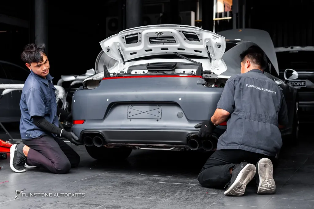 Porsche Carrera 991.1 to 991.2 กันชนหลัง ไฟท้าย