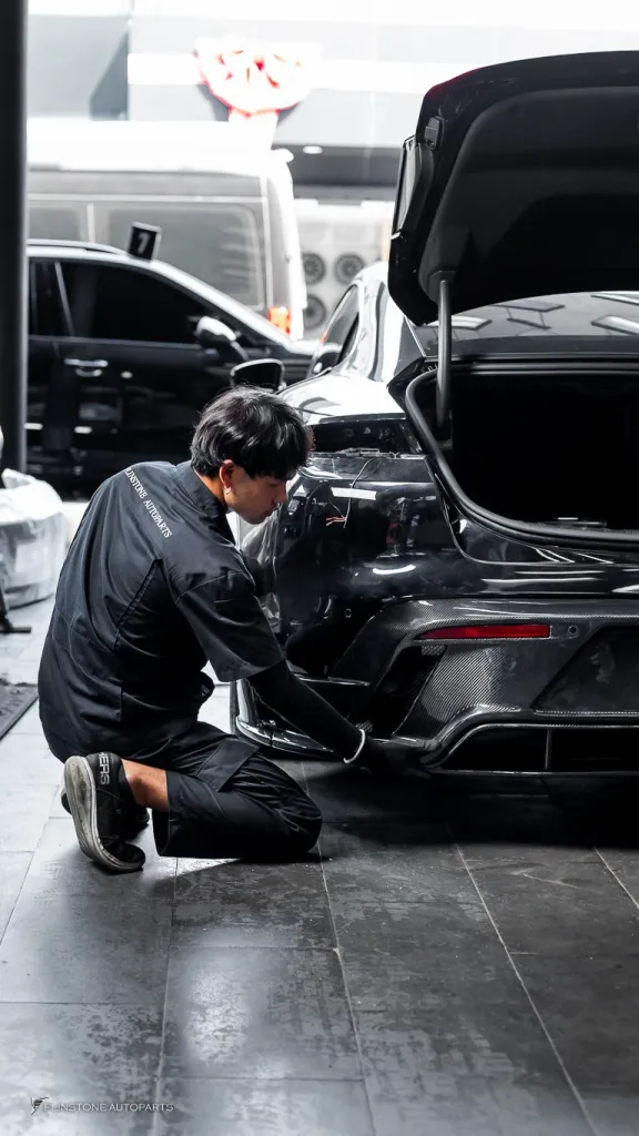 Porsche Taycan พาร์ทคาร์บอนรอบคัน