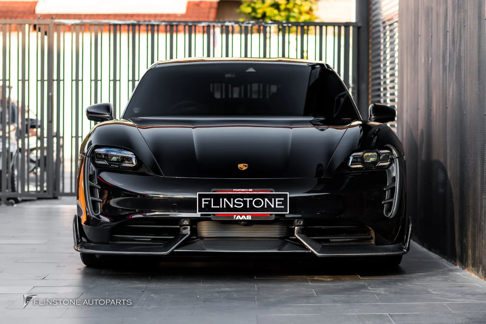 Porsche Taycan พาร์ทคาร์บอนรอบคัน