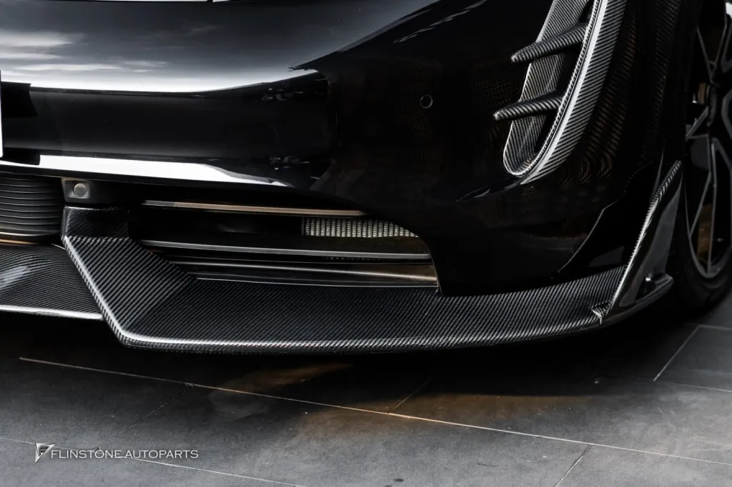 Porsche Taycan พาร์ทคาร์บอนรอบคัน