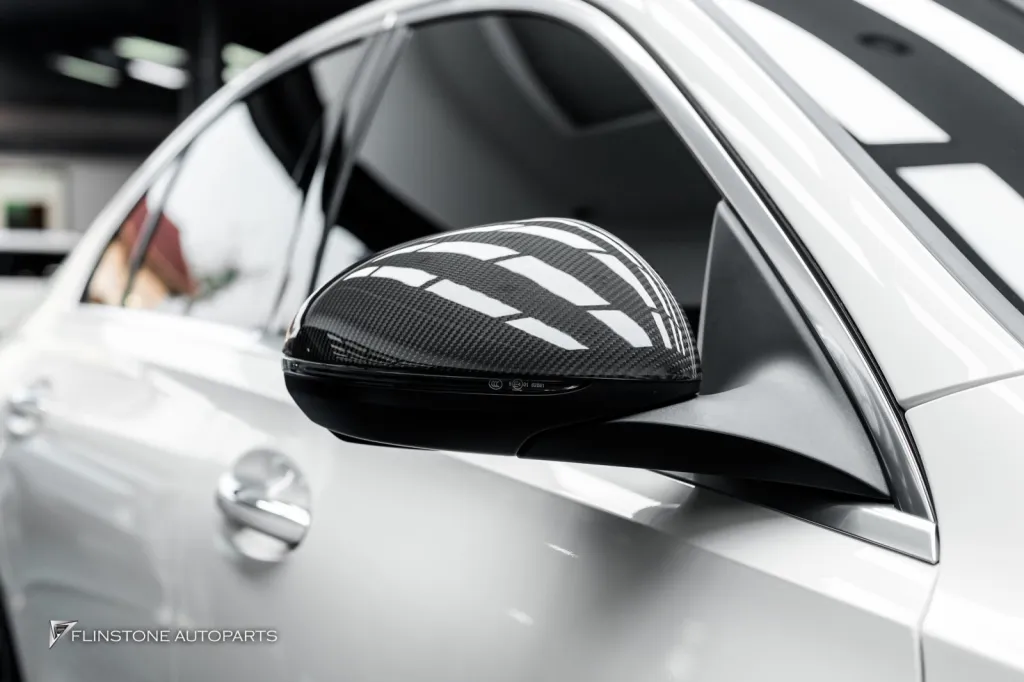 Mercedes Benz W206 กระจกคาร์บอน