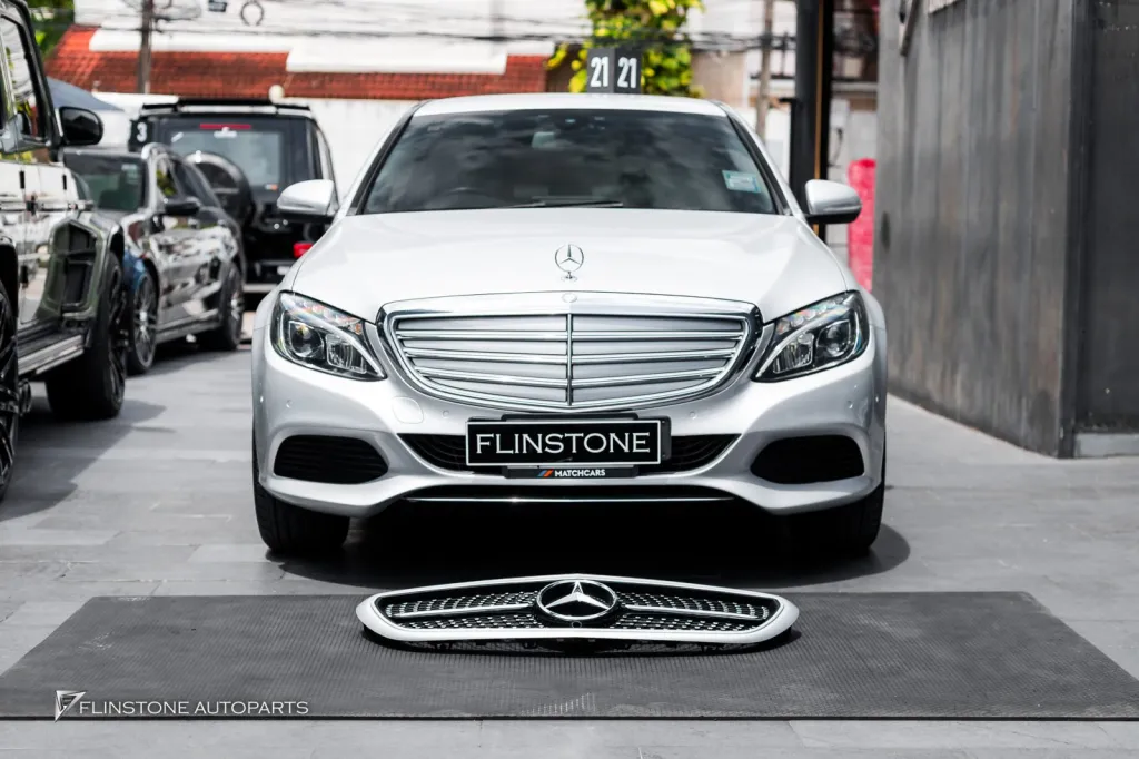 Mercedes Benz W205 Grille star