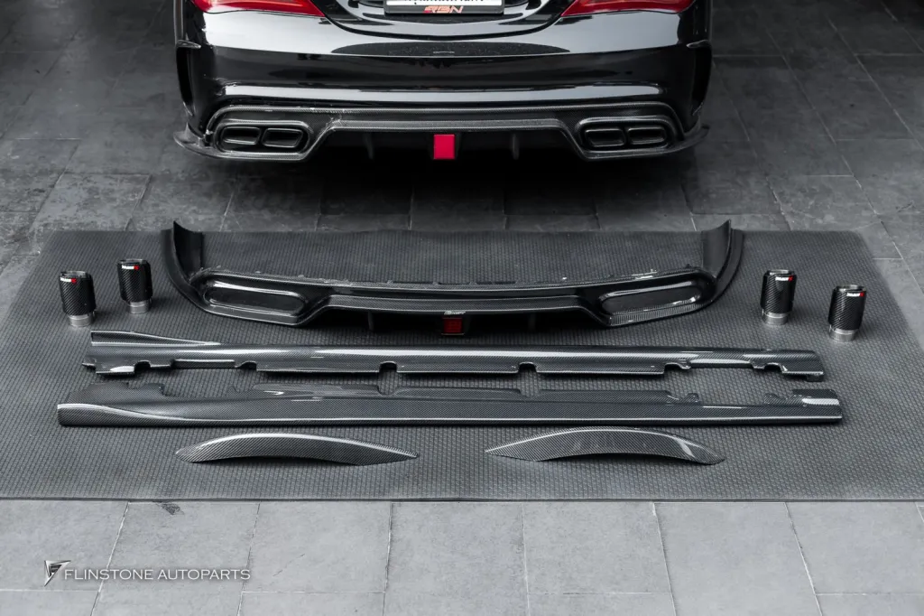 Mercedes Benz Cla 扩散器 CMST 全车碳纤维部件