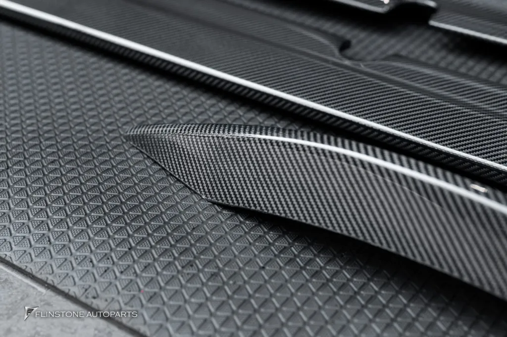Mercedes Benz Cla 扩散器 CMST 全车碳纤维部件