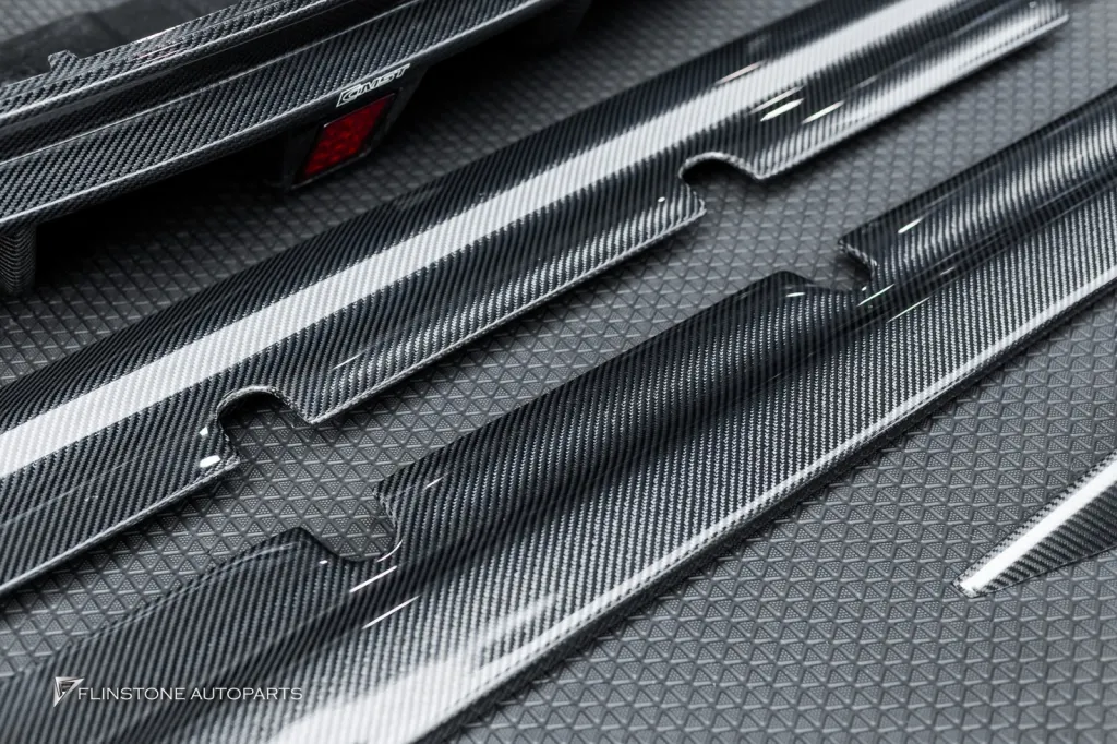 Mercedes Benz Cla 扩散器 CMST 全车碳纤维部件