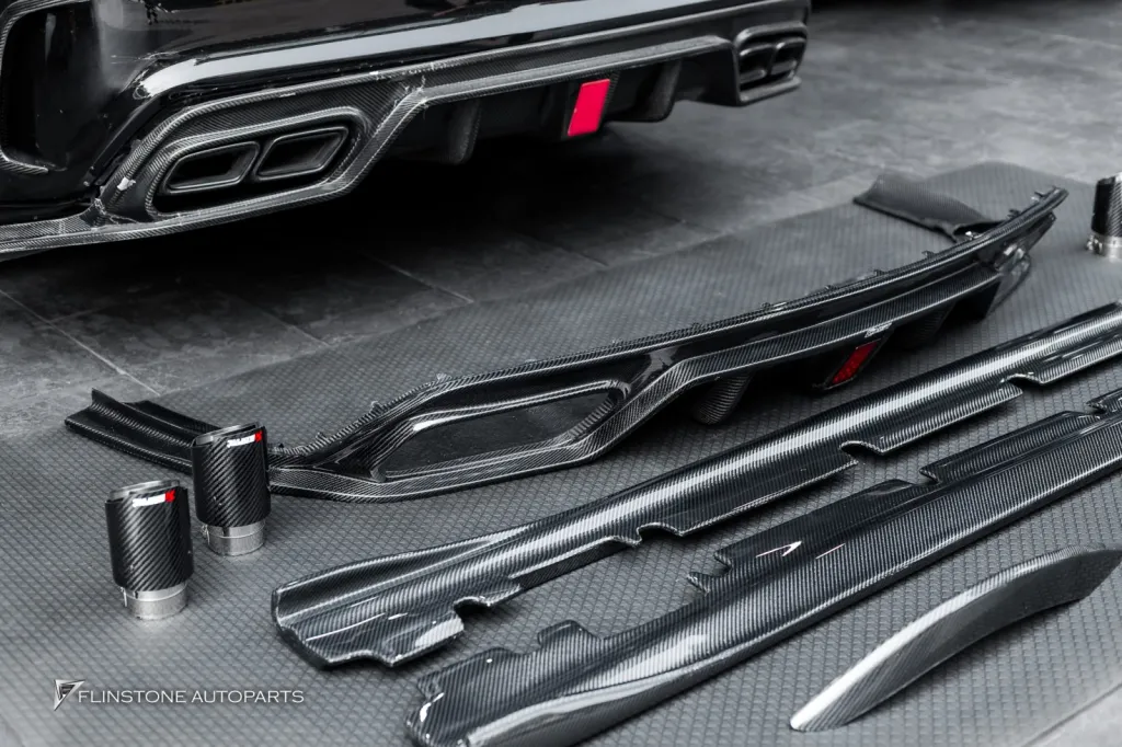 Mercedes Benz Cla 扩散器 CMST 全车碳纤维部件