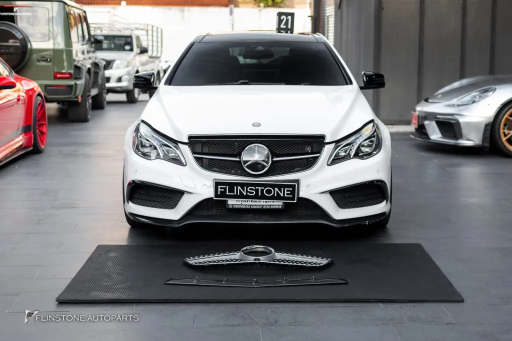 Mercedes Benz W207 กระจัง