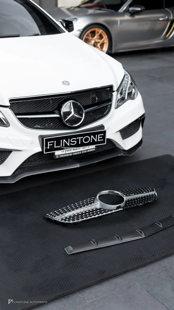 Mercedes Benz W207 กระจัง