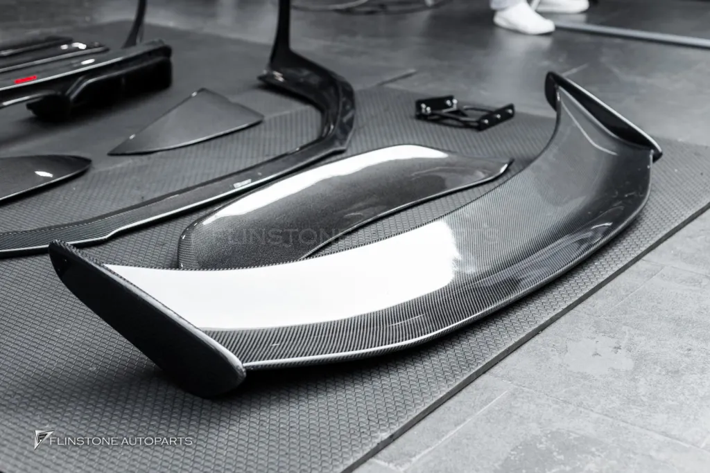 Porsche 718 Boxster 碳纤维部件套装 CMST Wing GT4 V.2