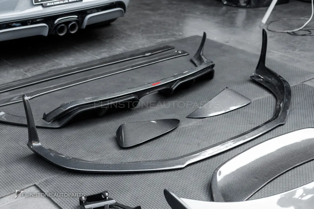 Porsche 718 Boxster 碳纤维部件套装 CMST Wing GT4 V.2