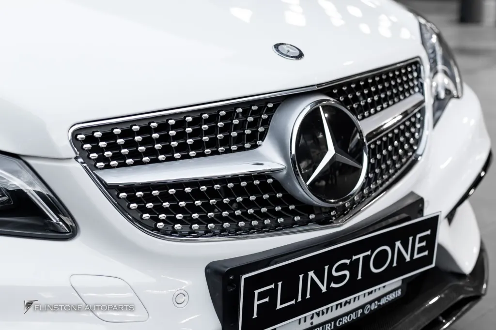 Mercedes Benz W207 กระจัง