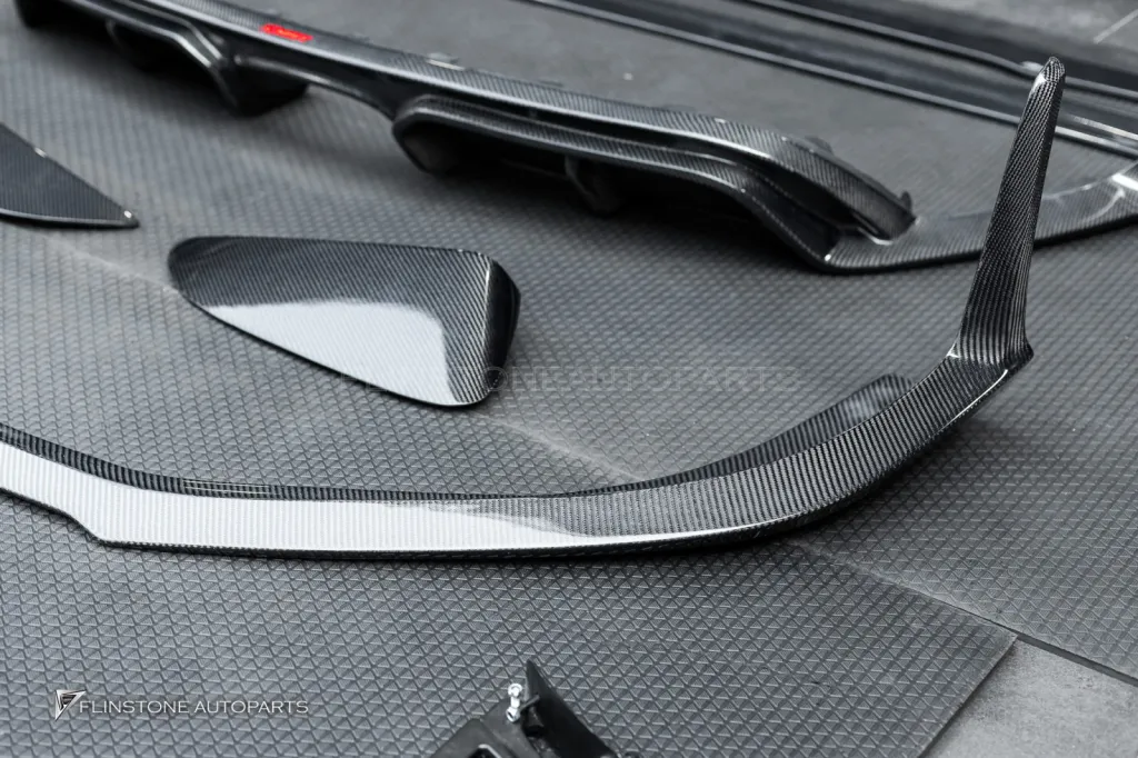 Porsche 718 Boxster 碳纤维部件套装 CMST Wing GT4 V.2