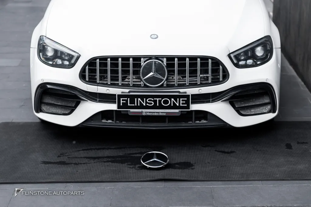 Mercedes Benz W213 ดาวกระจัง
