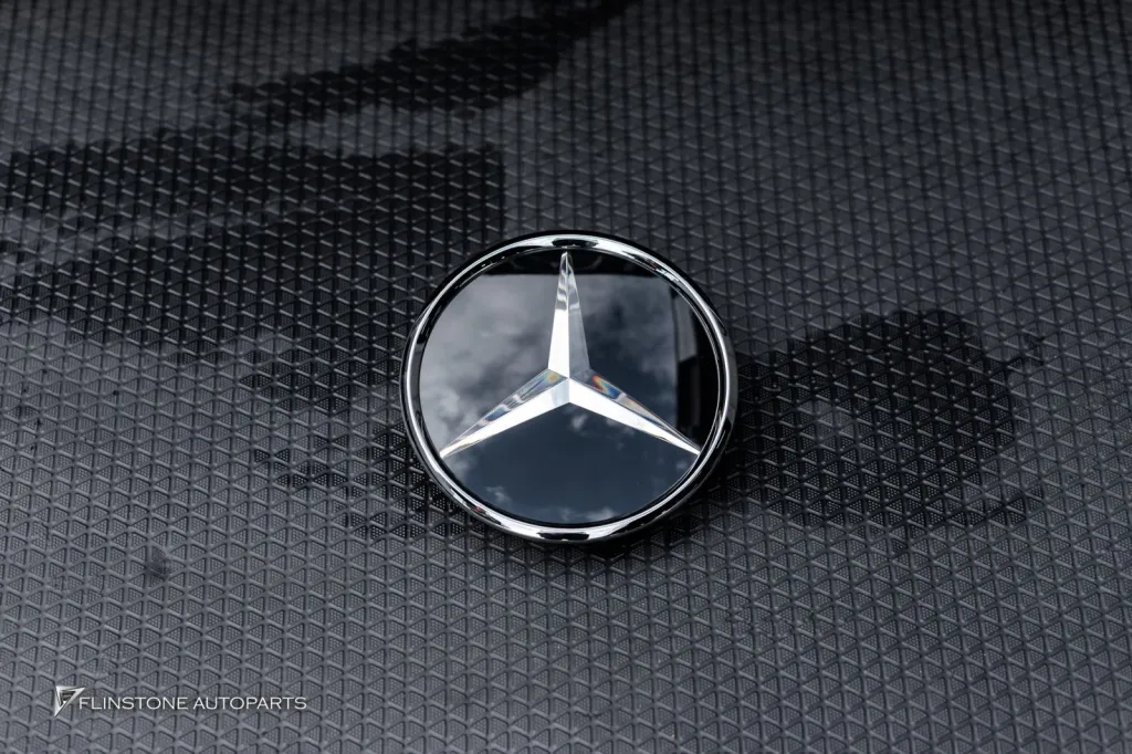 Mercedes Benz W213 ดาวกระจัง