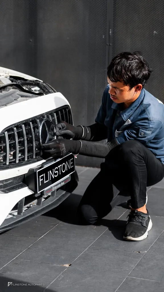 Mercedes Benz W213 ดาวกระจัง