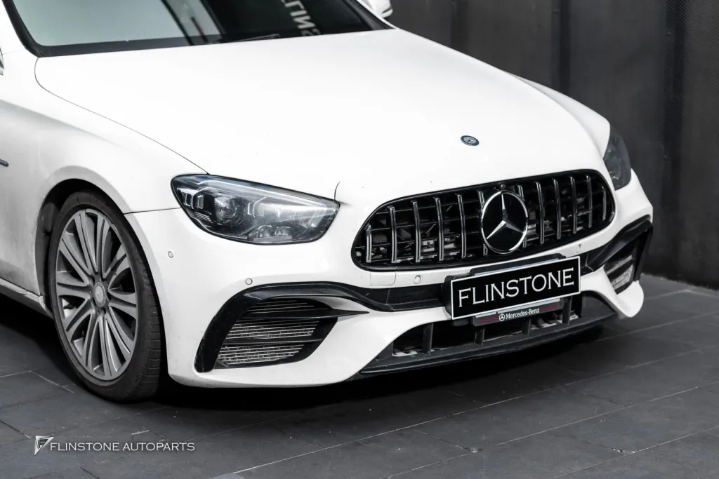 Mercedes Benz W213 ดาวกระจัง